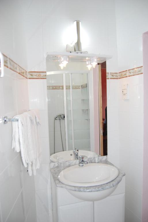 Hotel Azur Nice Oda fotoğraf